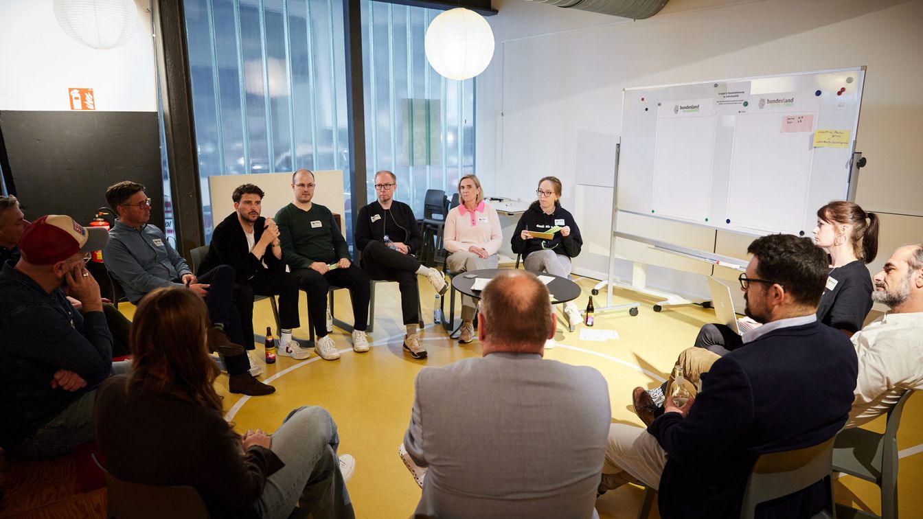 Session in kleinerer Runde beim 1. Bundesland KI-Summit